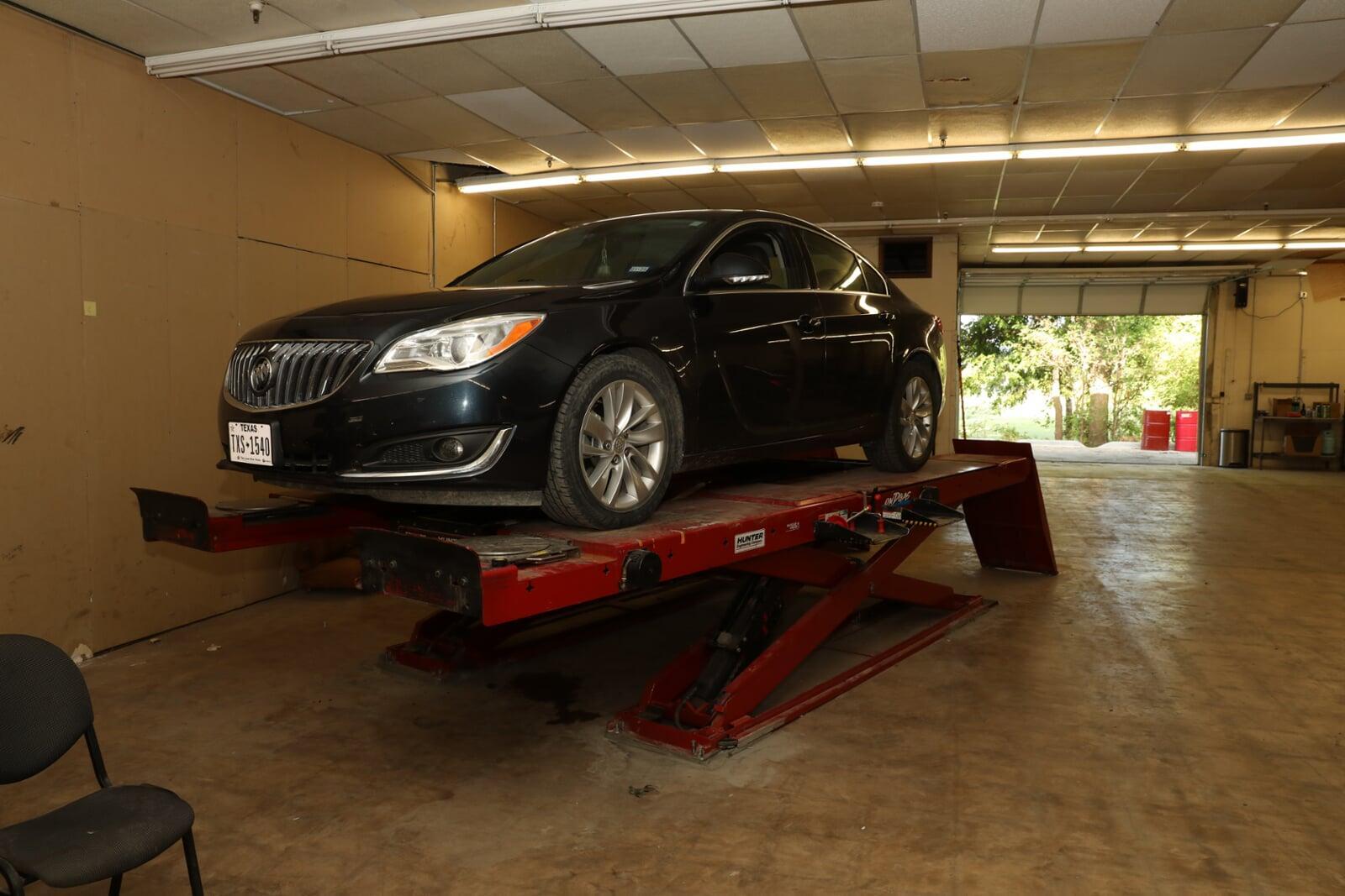 Bolt Auto Care 1311 North Grand Avenue, Gainesville, TX 76240